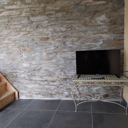 Gite De Charme Rosardenne Vaux-sur-Sure Exteriör bild