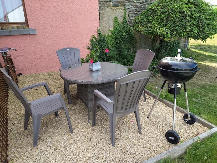 Gite De Charme Rosardenne Vaux-sur-Sure Exteriör bild